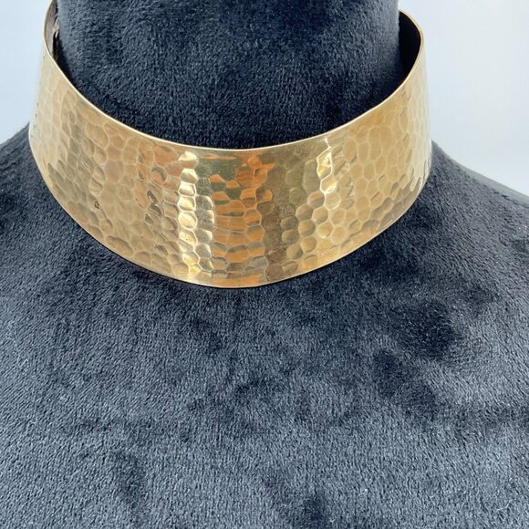 Hammered Brass Metal Choker Collar Necklace Open Back Adjustable Fit - Picture 2 of 5
